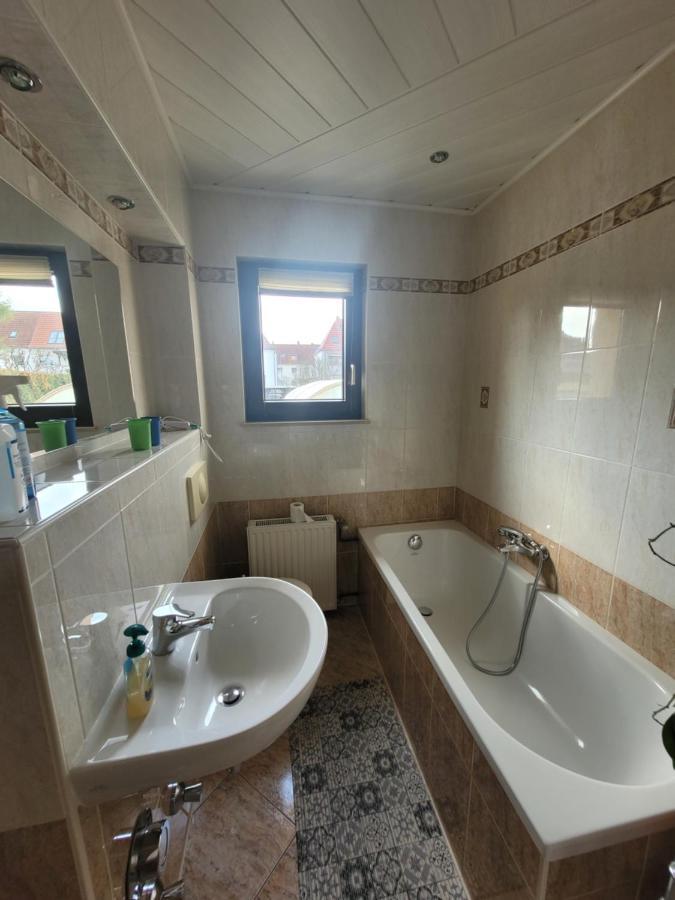 Ferienwohnung Familie Klingohr Ерфурт Екстериор снимка